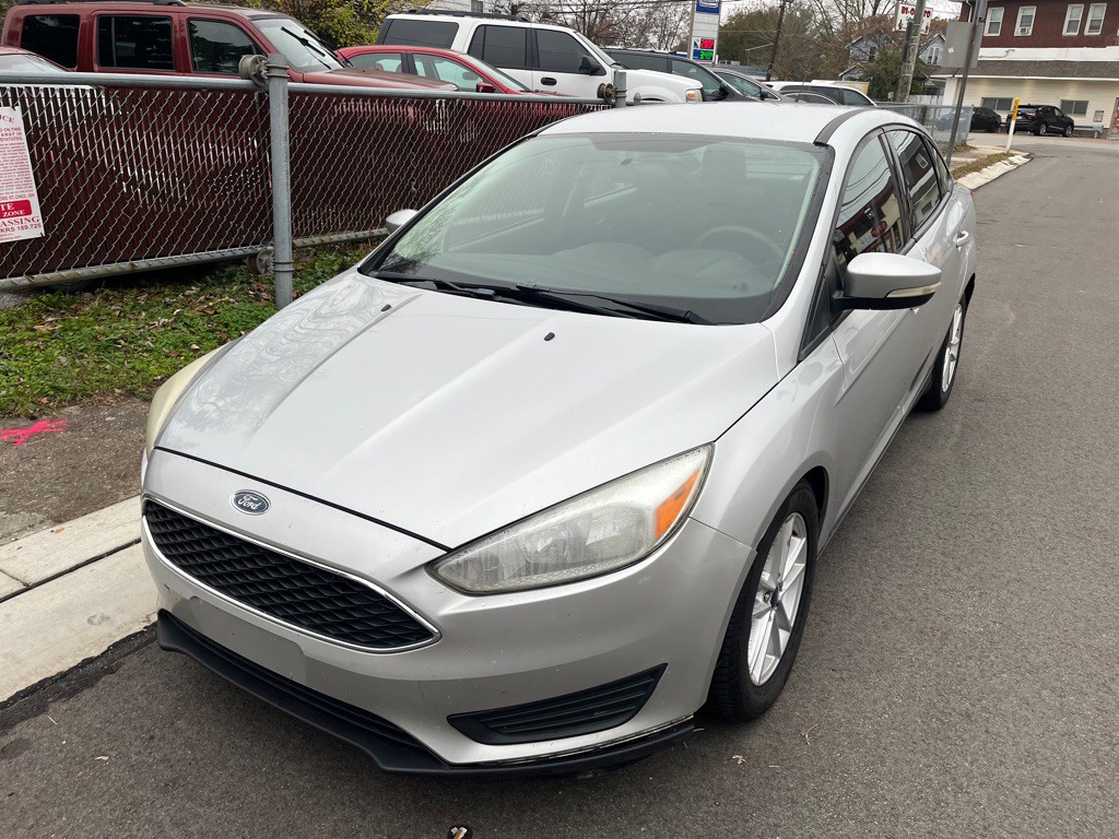 2017 Ford Focus Image 1