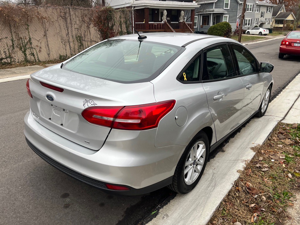 2017 Ford Focus Image 3
