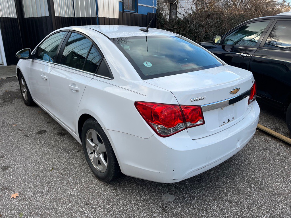 2014 Chevrolet Cruze Image 4