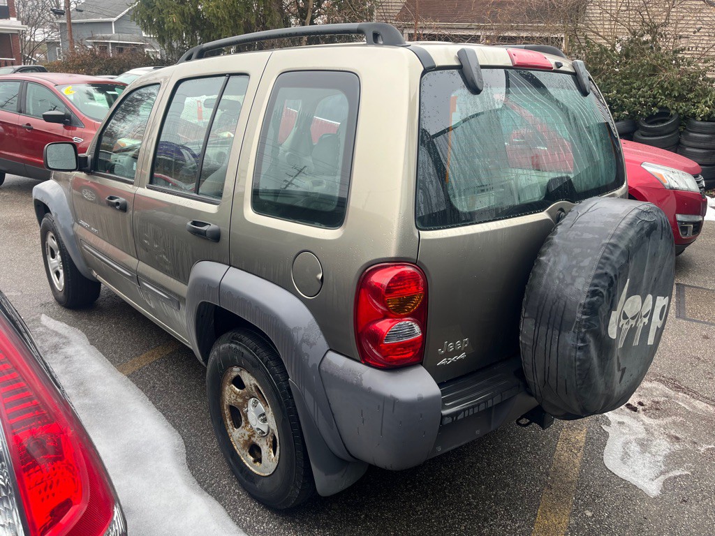 2003 Jeep Liberty Image 4