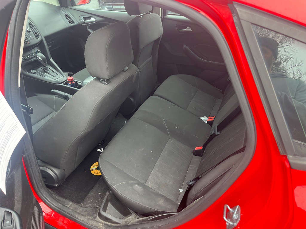 2017 Ford Focus Image 6