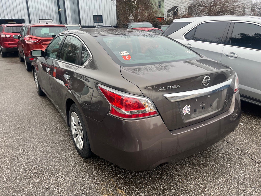 2015 Nissan Altima Image 5