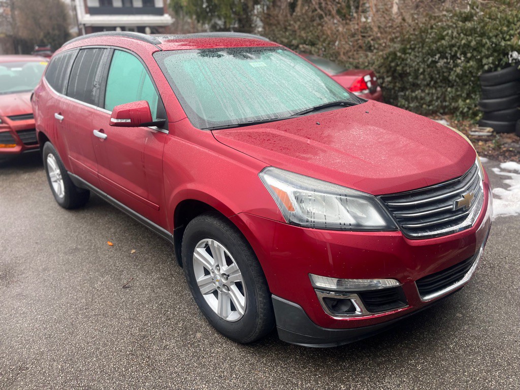 2014 Chevrolet Traverse Image 2