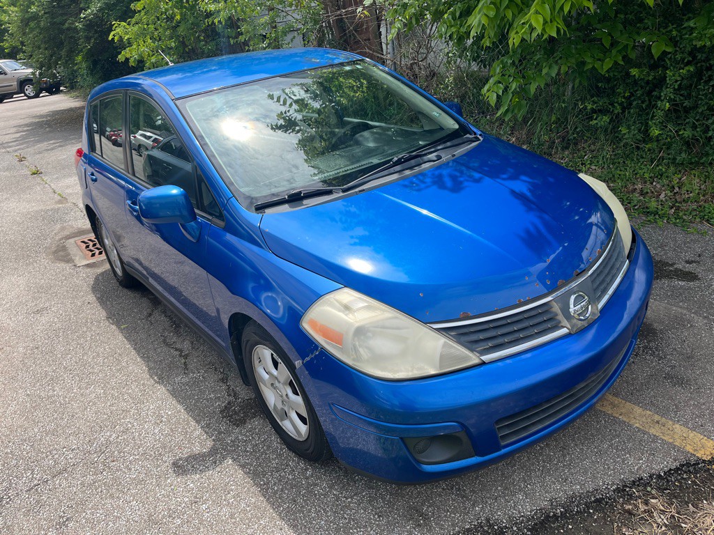 2007 Nissan Versa Image 2