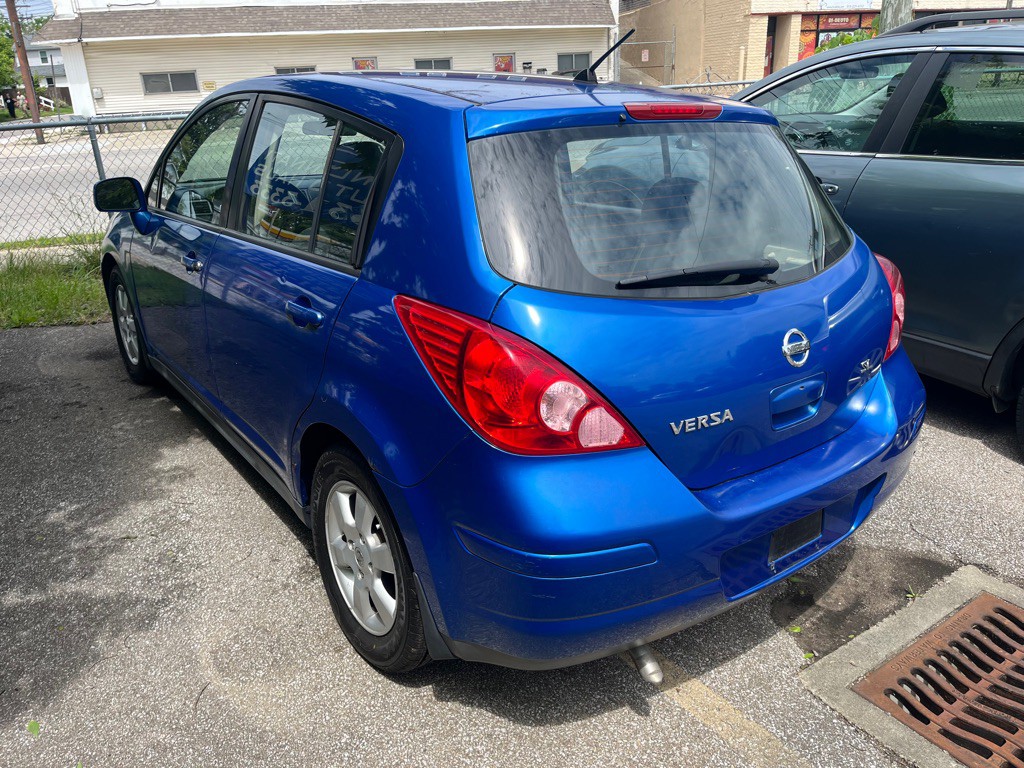2007 Nissan Versa Image 4