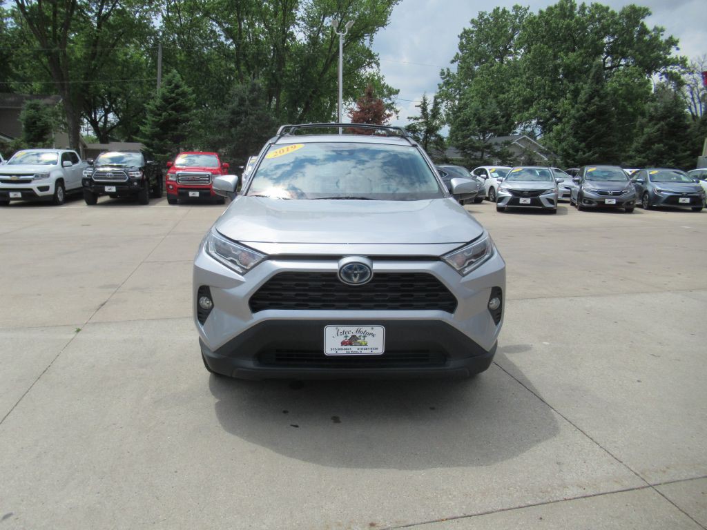 2019 Toyota Rav4 Image 2