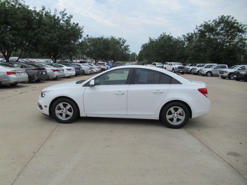 2016 Chevrolet Cruze Image 8