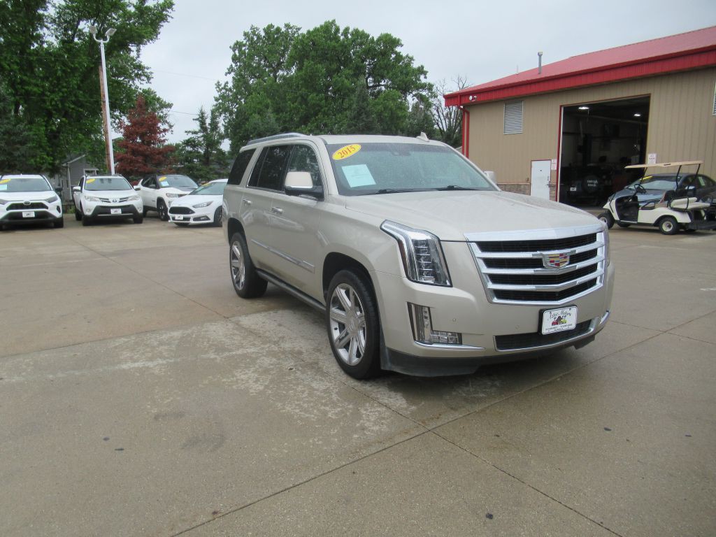 2015 Cadillac Escalade Image 3