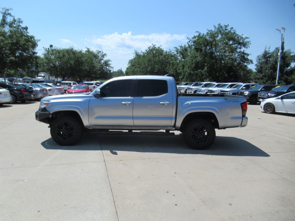 2022 Toyota Tacoma Image 8