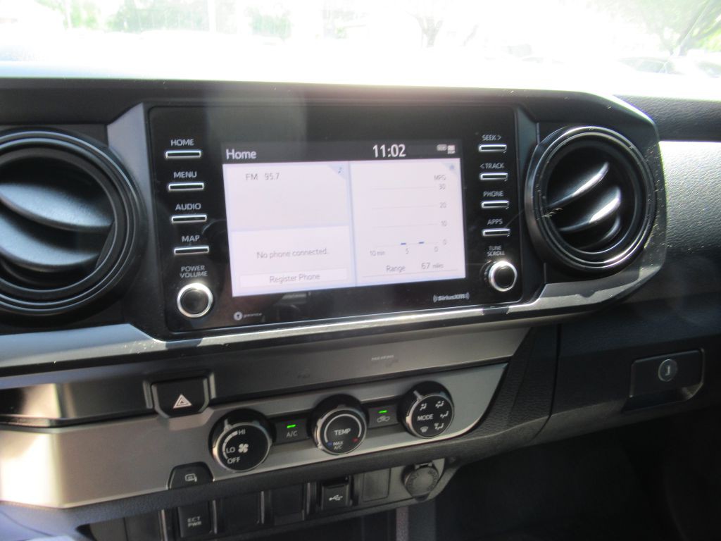 2022 Toyota Tacoma Image 22