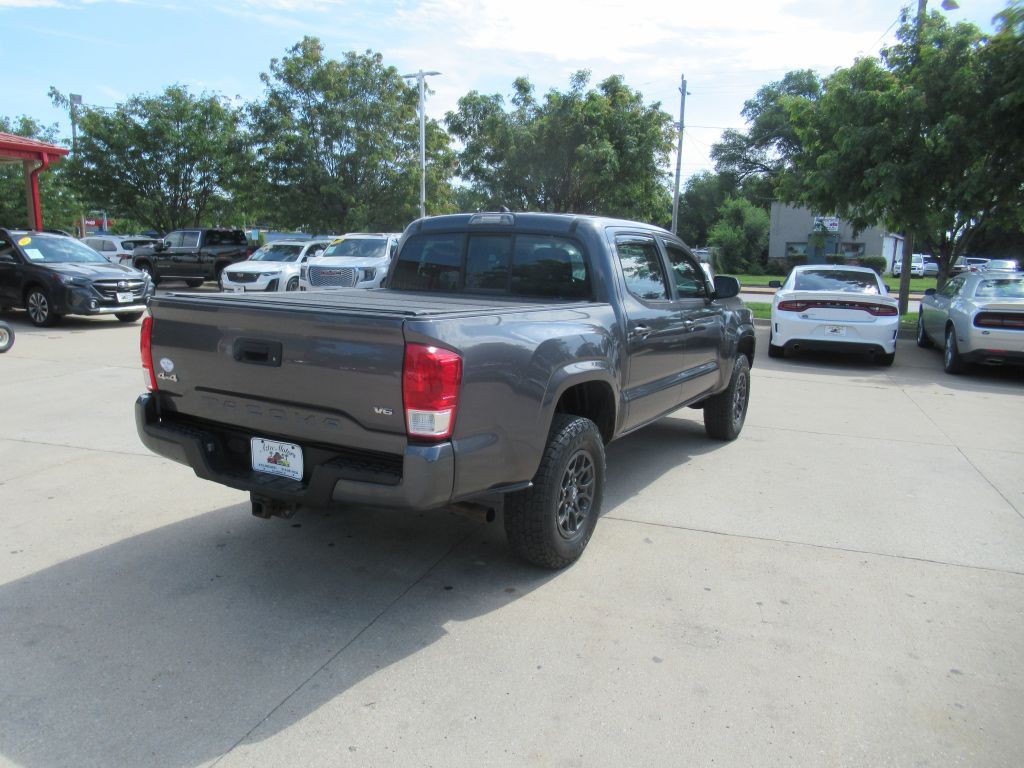 2016 Toyota Tacoma Image 5