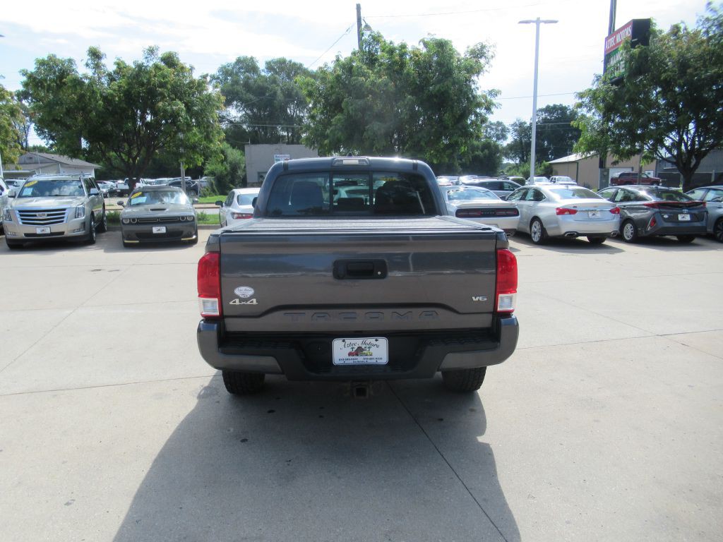 2016 Toyota Tacoma Image 6