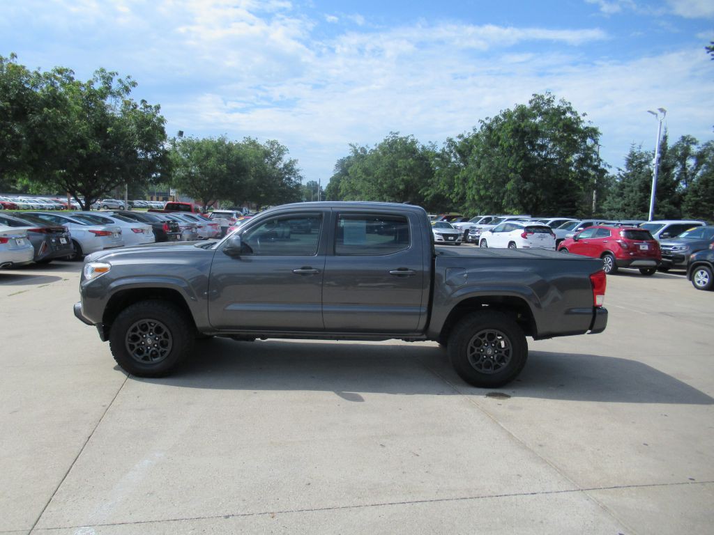 2016 Toyota Tacoma Image 8