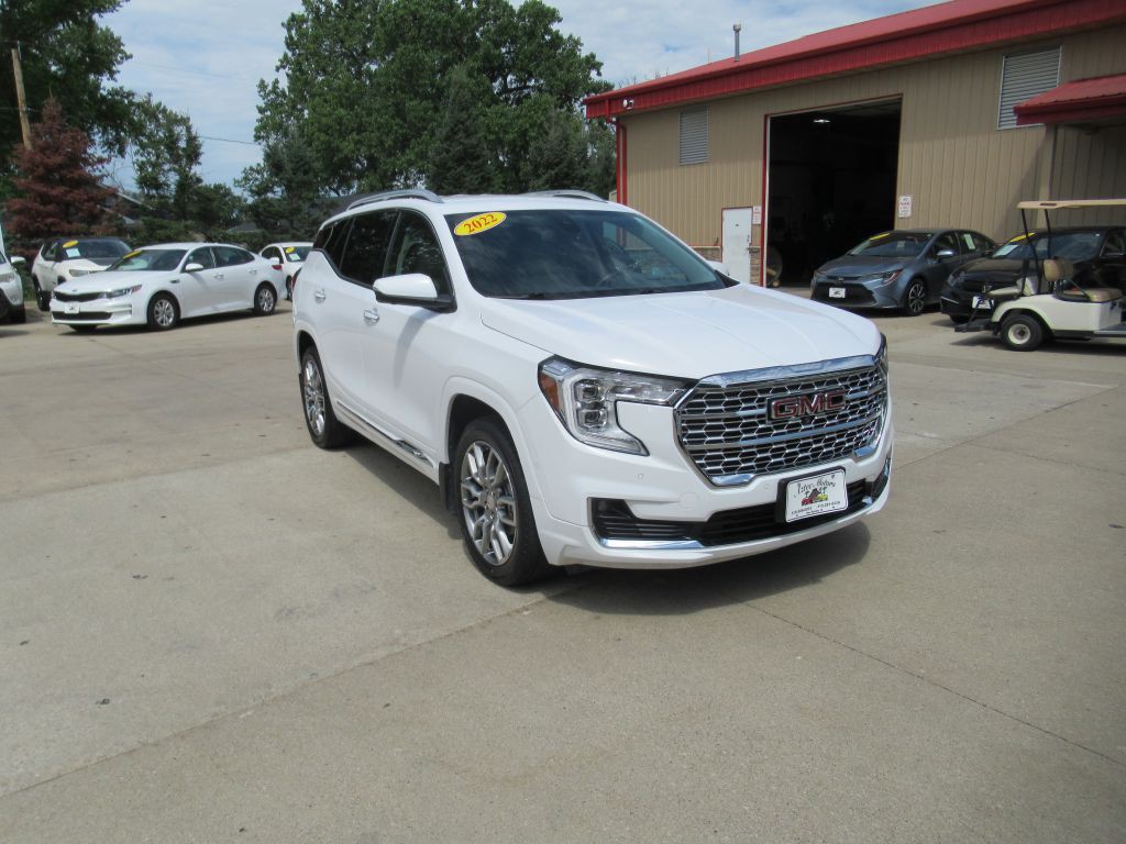 2022 GMC Terrain Image 3