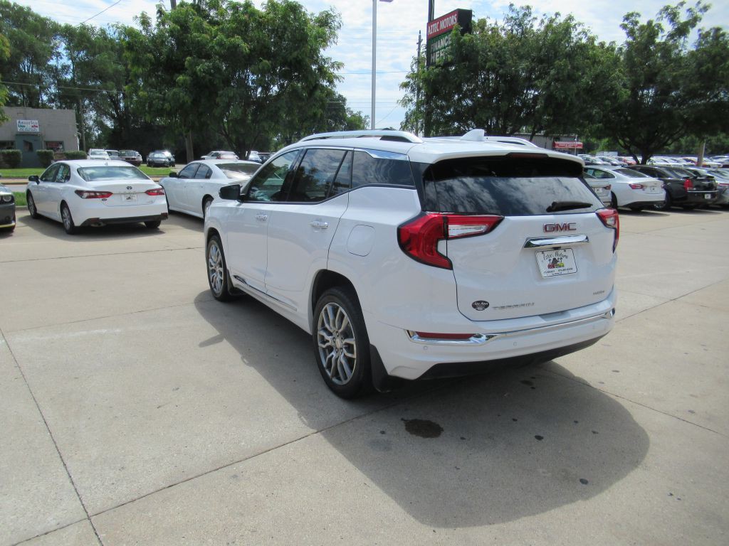 2022 GMC Terrain Image 7
