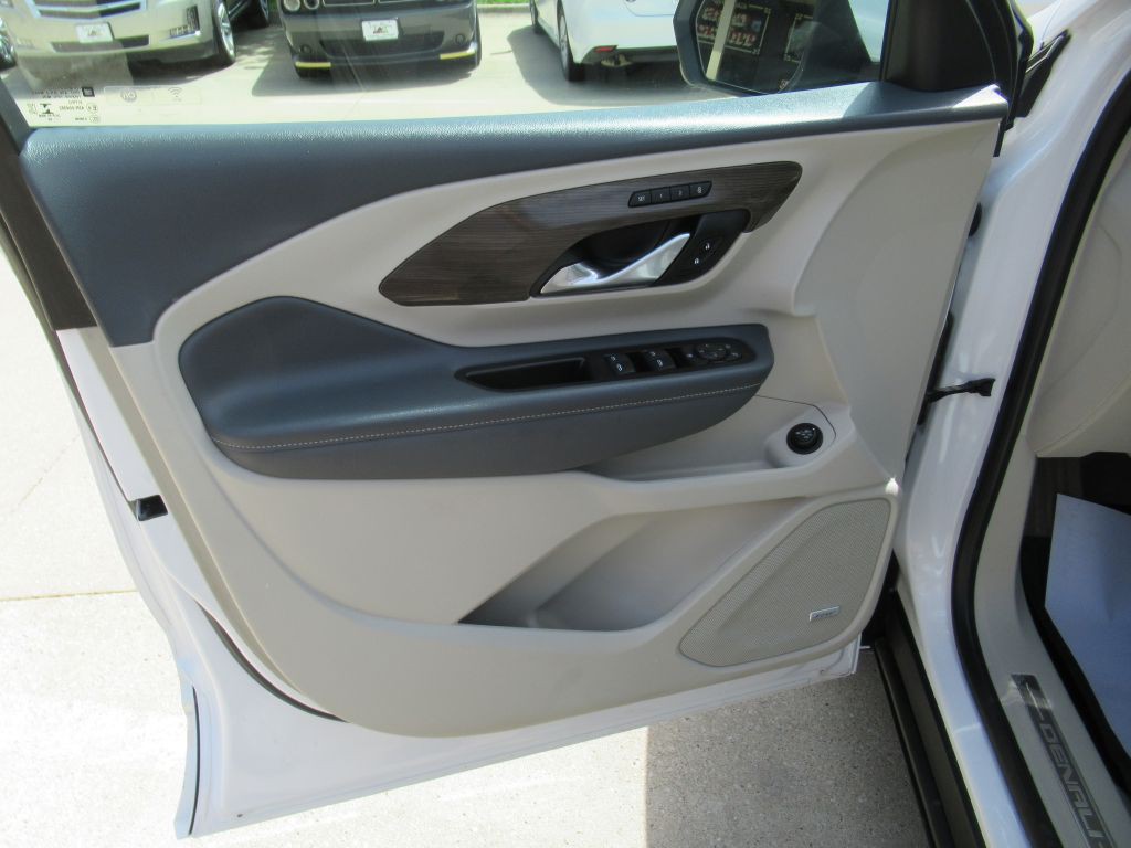 2022 GMC Terrain Image 10