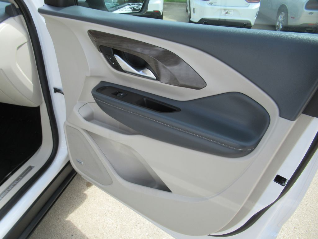 2022 GMC Terrain Image 13