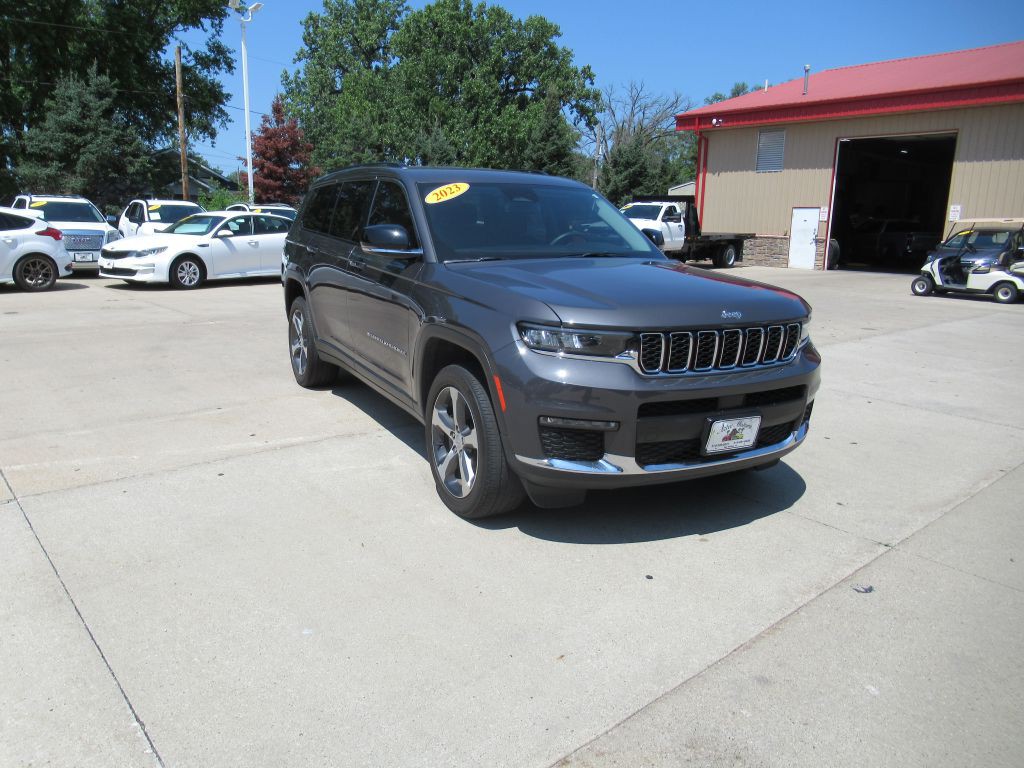 2023 Jeep Grand Cherokee Image 3