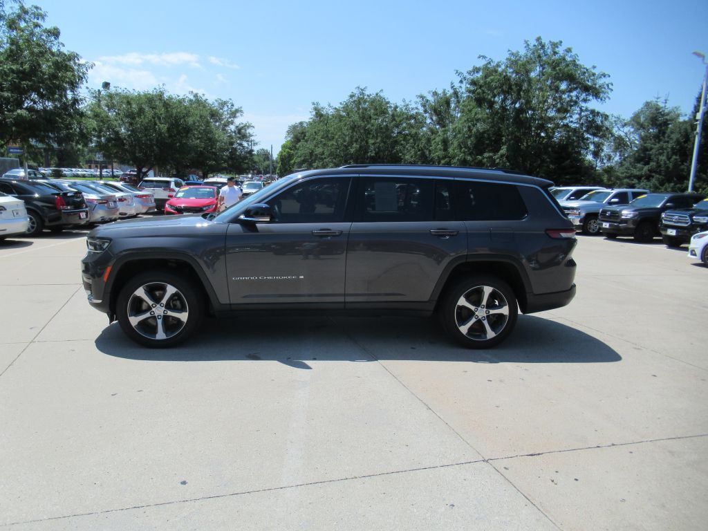 2023 Jeep Grand Cherokee Image 8