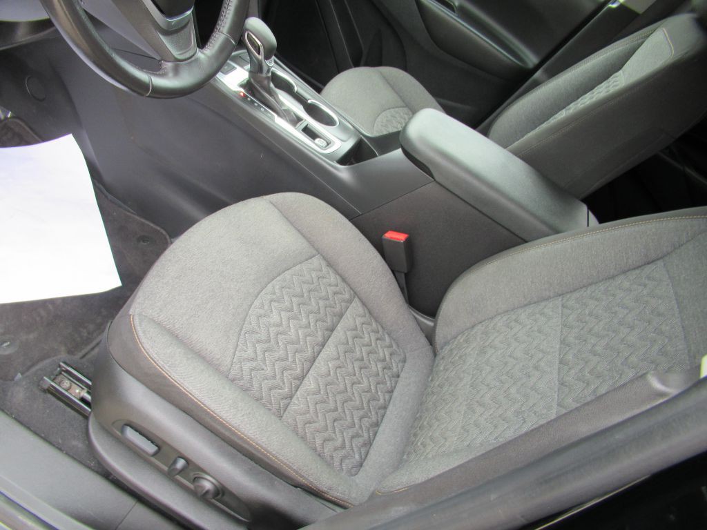 2022 Chevrolet Equinox Image 17