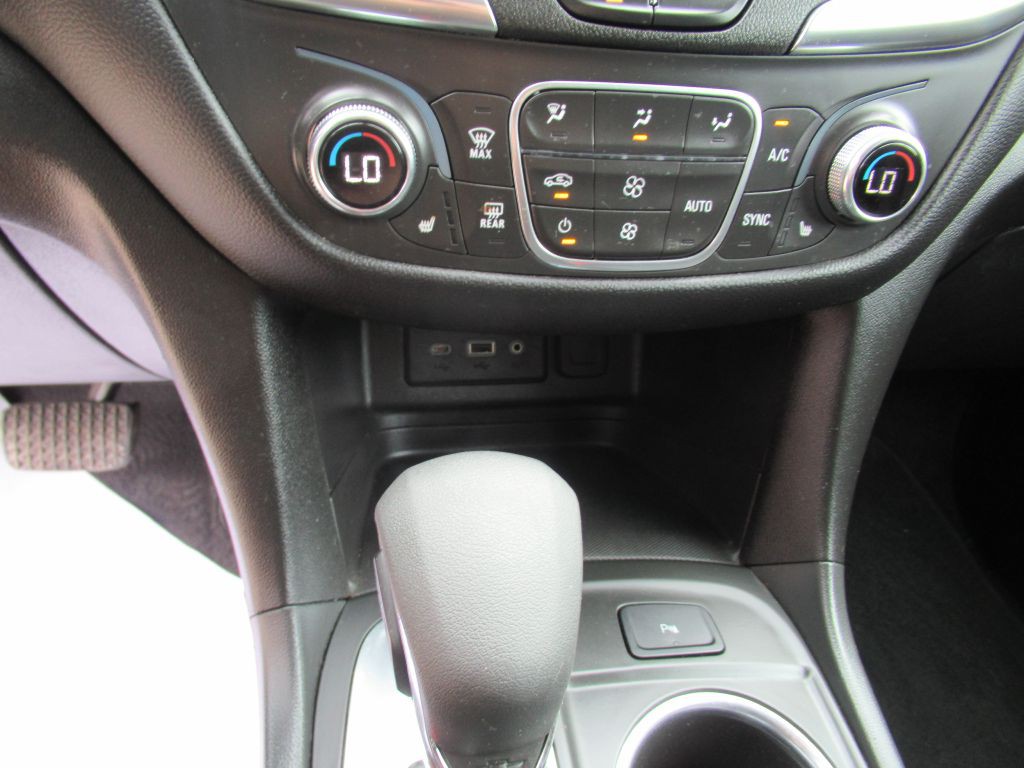 2022 Chevrolet Equinox Image 21
