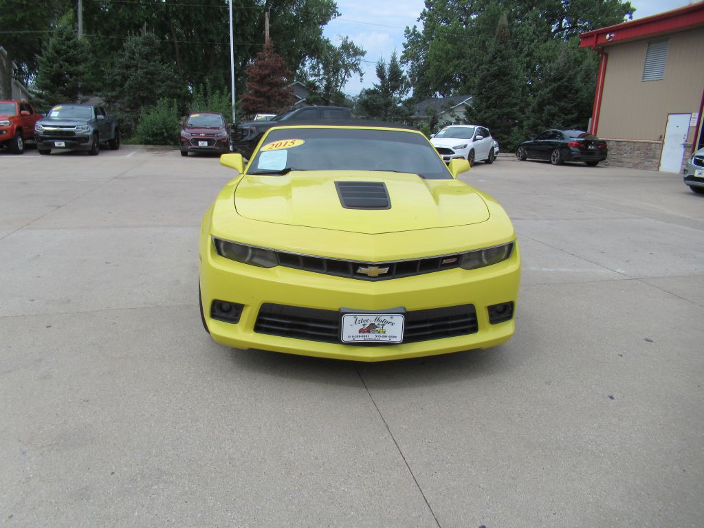 2015 Chevrolet Camaro Image 2