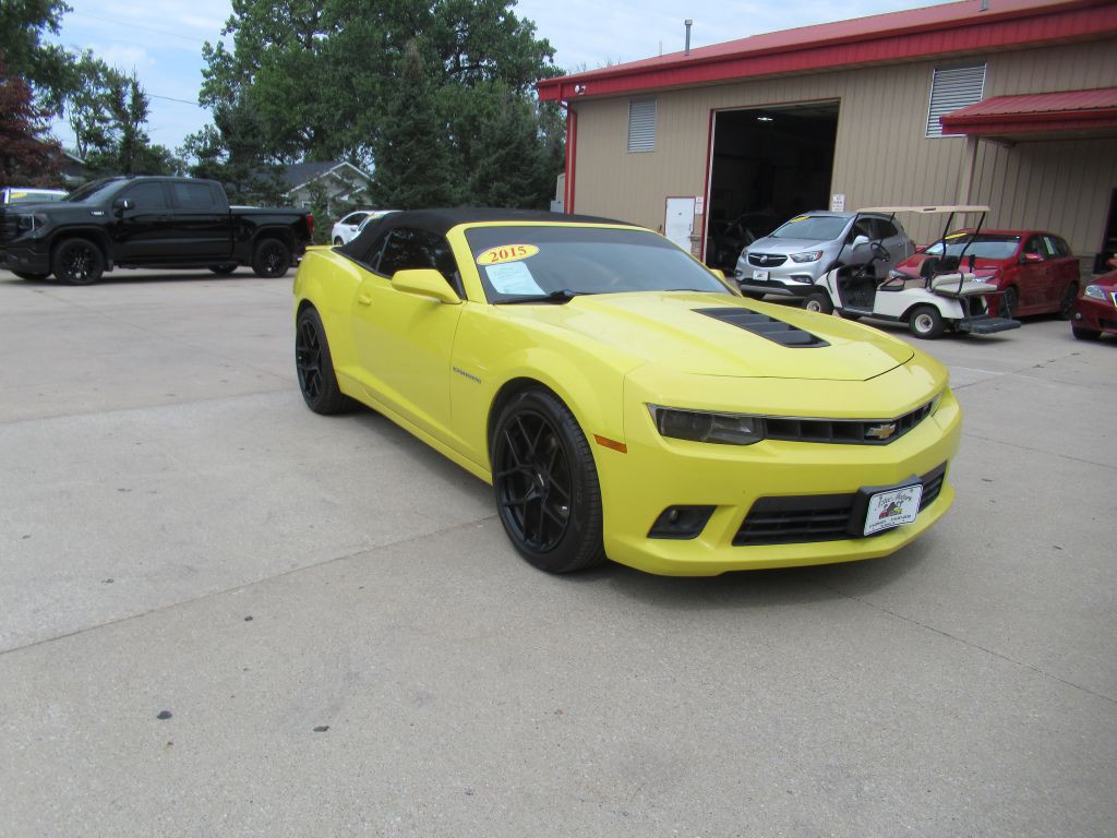 2015 Chevrolet Camaro Image 3