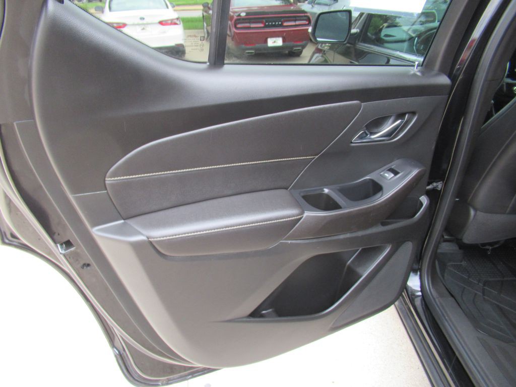 2022 Chevrolet Traverse Image 11