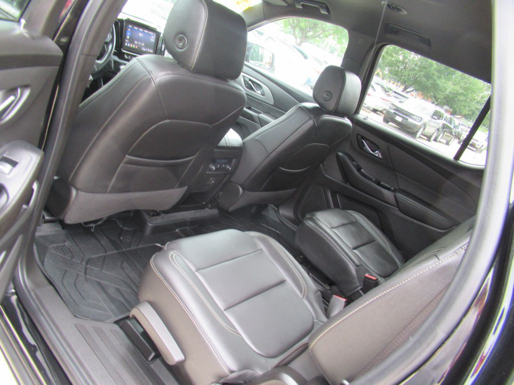 2022 Chevrolet Traverse Image 17