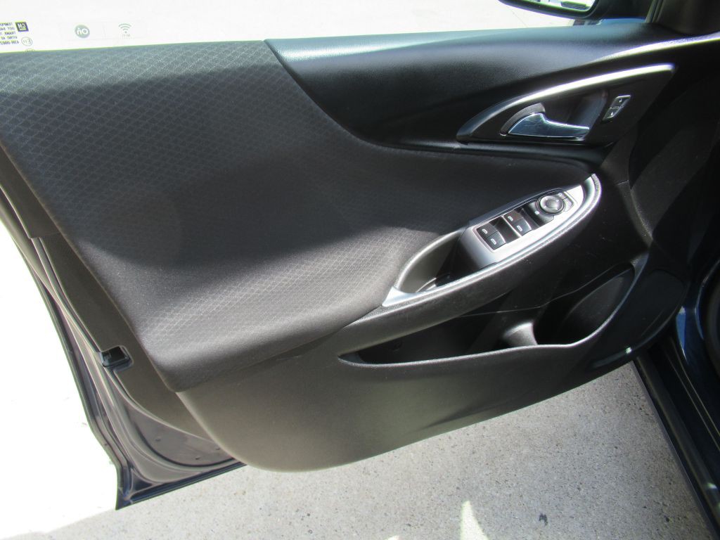 2022 Chevrolet Malibu Image 10