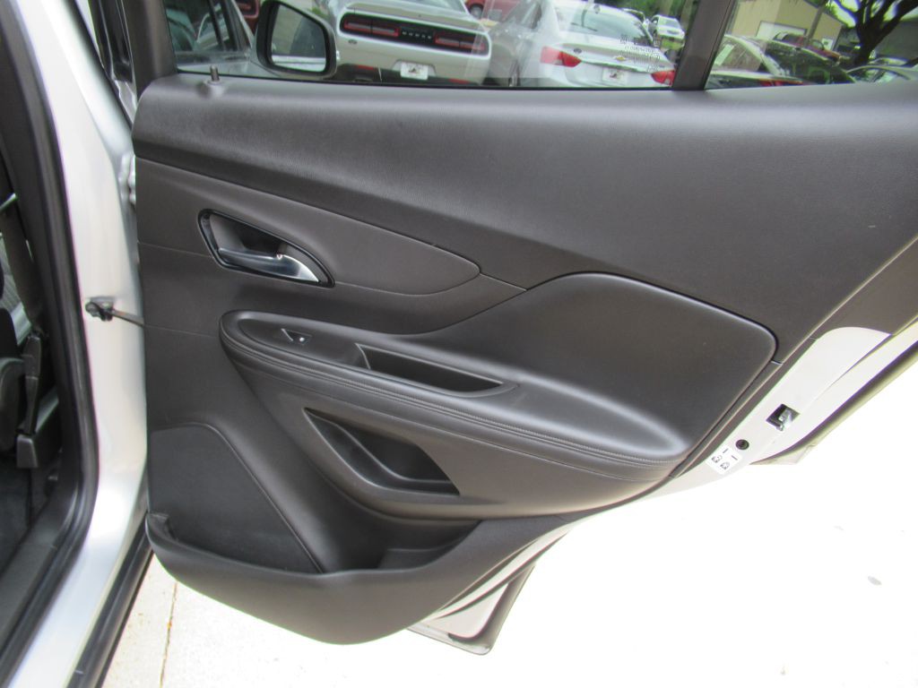 2017 Buick Enclave Image 12