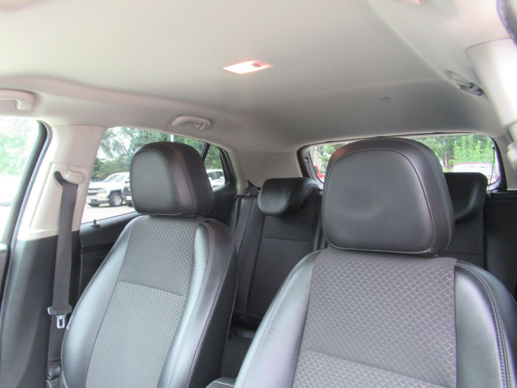 2017 Buick Enclave Image 18