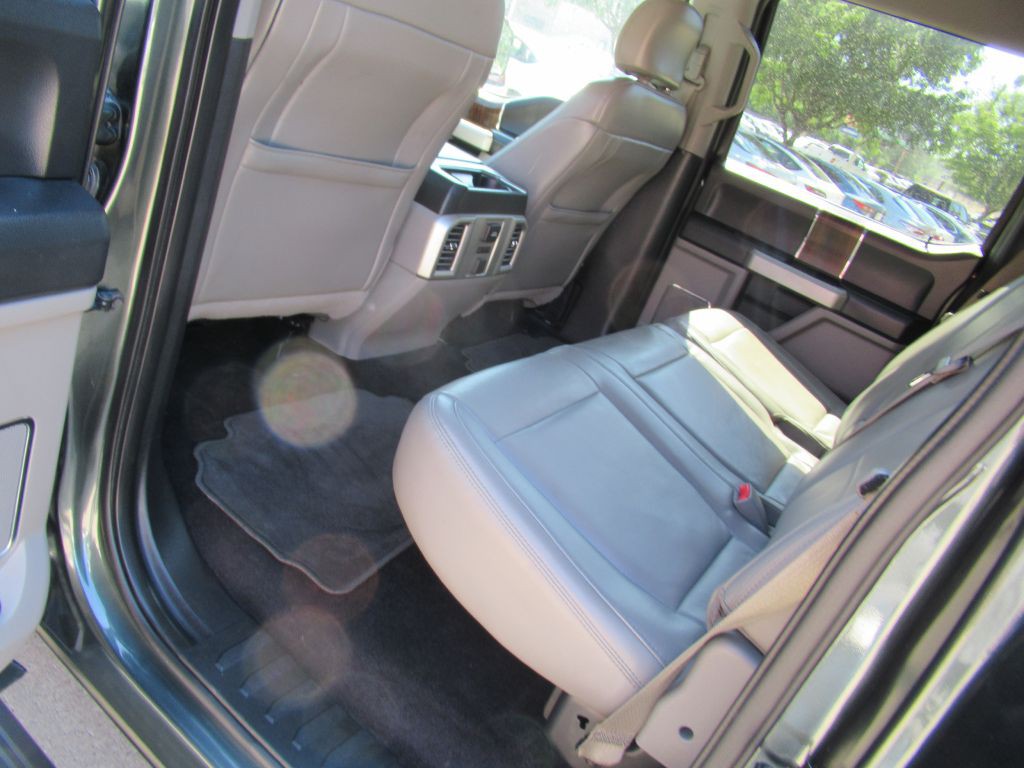 2015 Ford F-150 Image 16