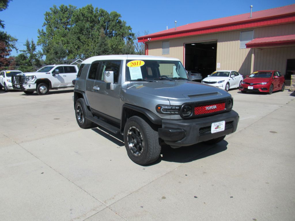 2011 Toyota FJ Cruiser Image 3