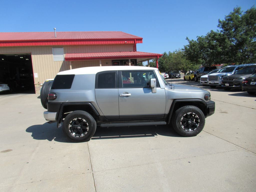 2011 Toyota FJ Cruiser Image 4