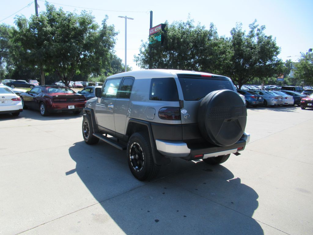 2011 Toyota FJ Cruiser Image 7