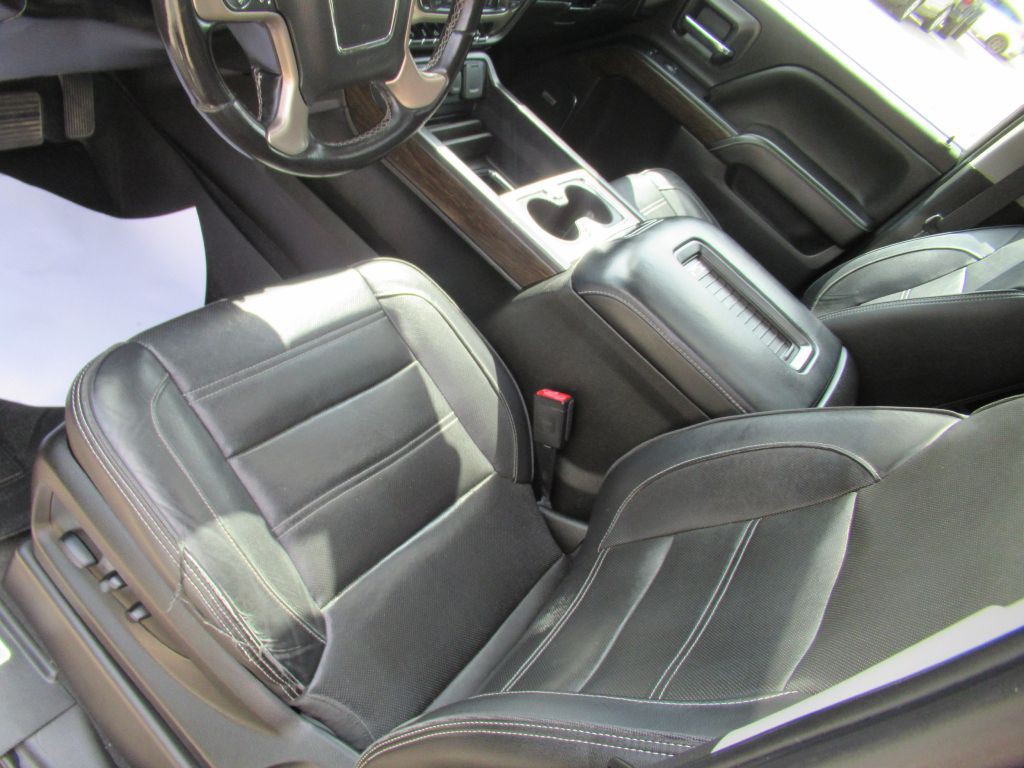 2018 GMC Sierra Image 17