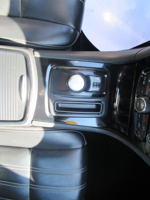 2023 Chrysler 300 Image 20