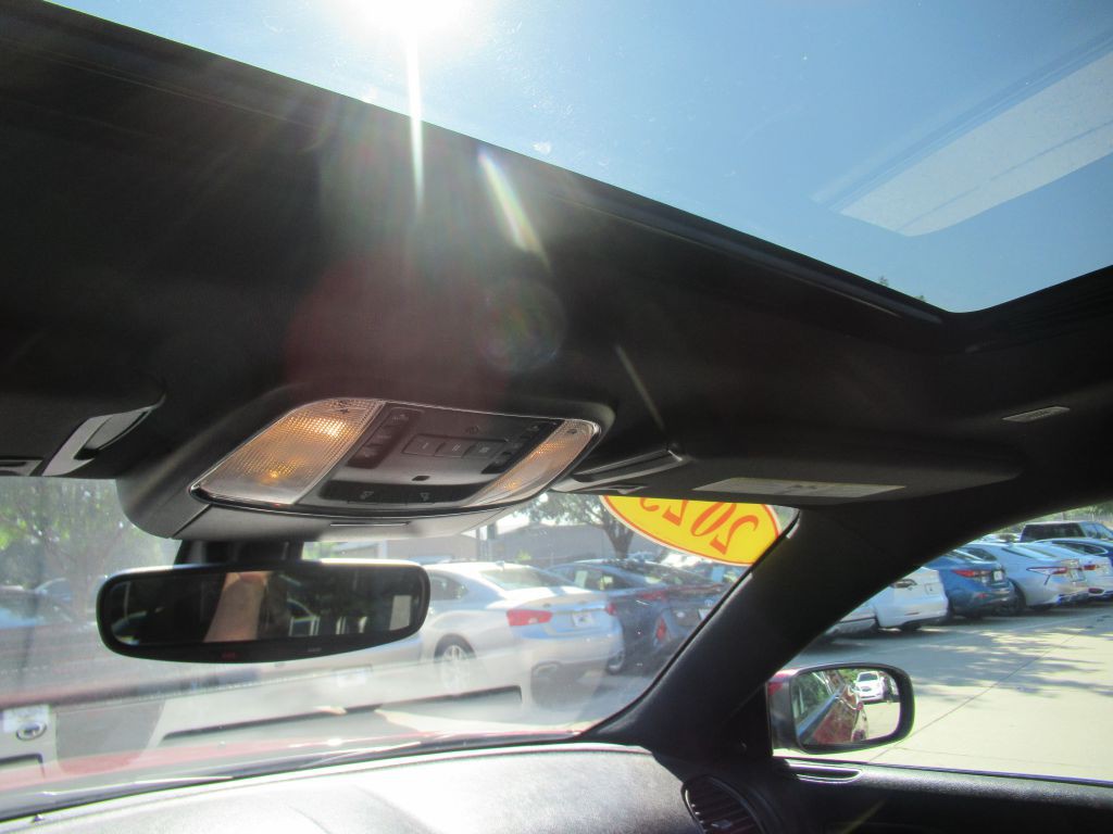 2023 Chrysler 300 Image 24