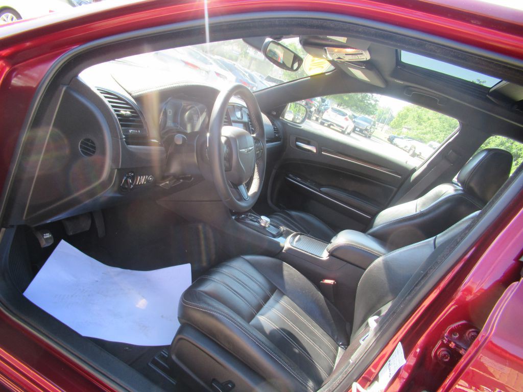 2023 Chrysler 300 Image 26