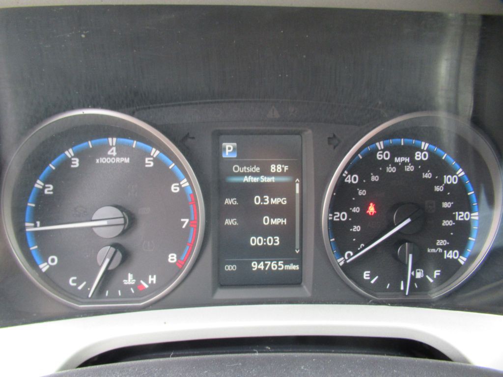 2017 Toyota Rav4 Image 25