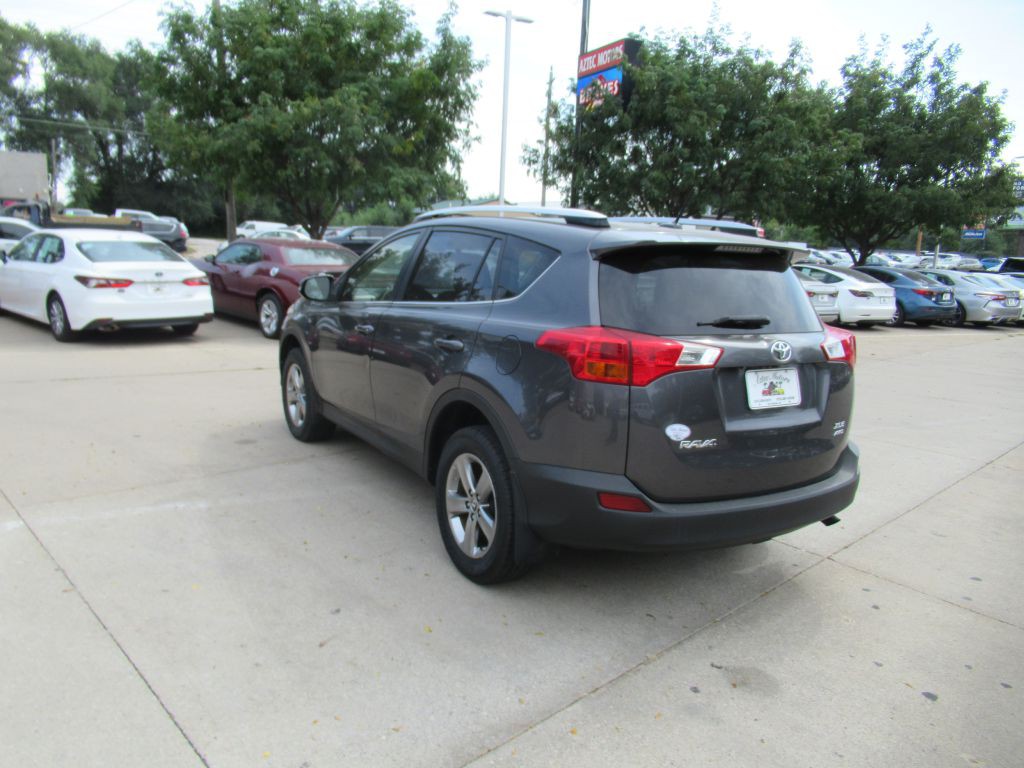 2015 Toyota Rav4 Image 7