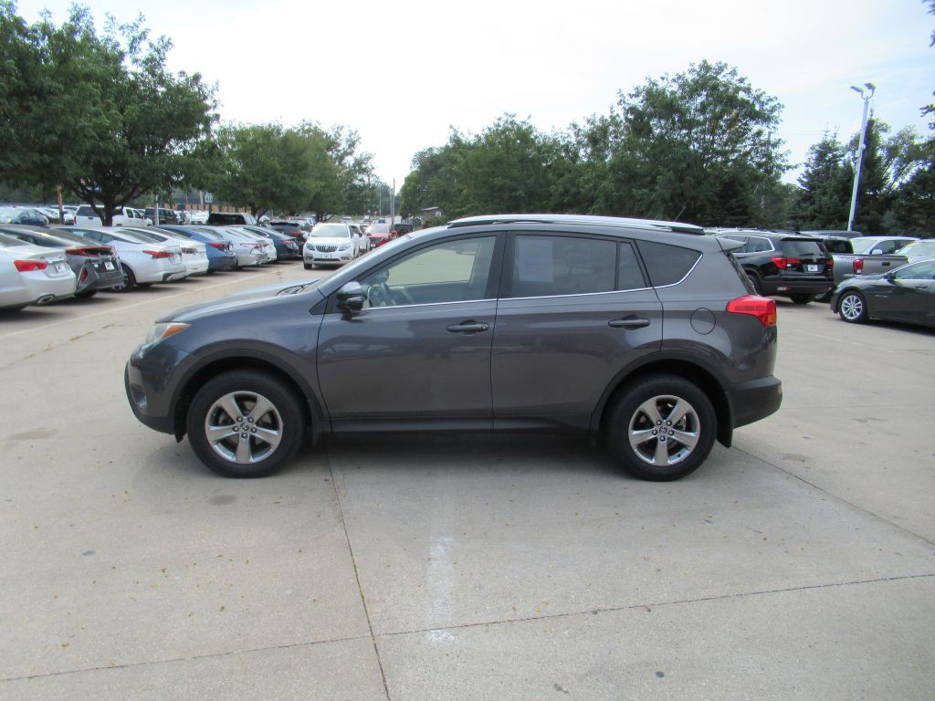 2015 Toyota Rav4 Image 8