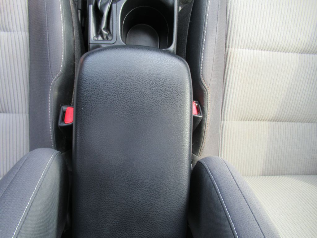 2015 Toyota Rav4 Image 19