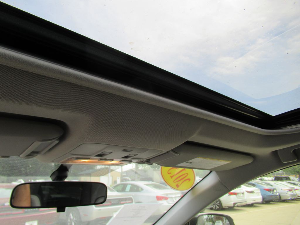 2015 Toyota Rav4 Image 24