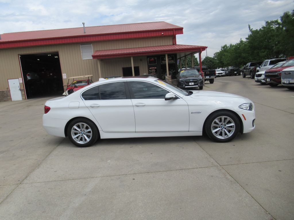 2016 BMW 5 Series Image 4