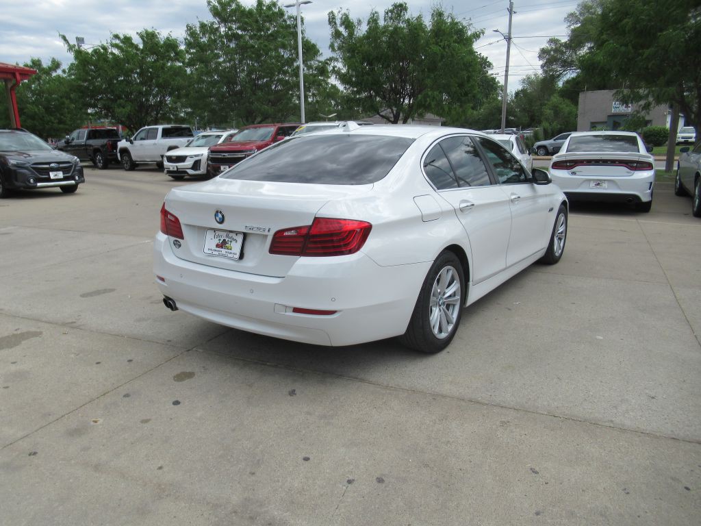 2016 BMW 5 Series Image 5