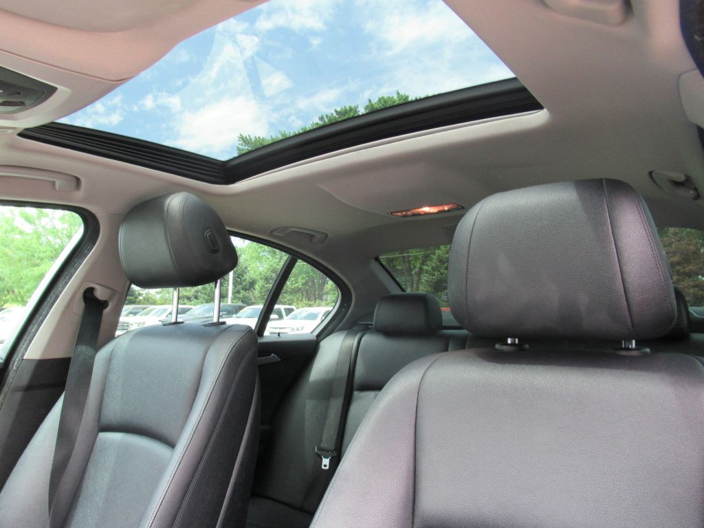 2016 BMW 5 Series Image 18