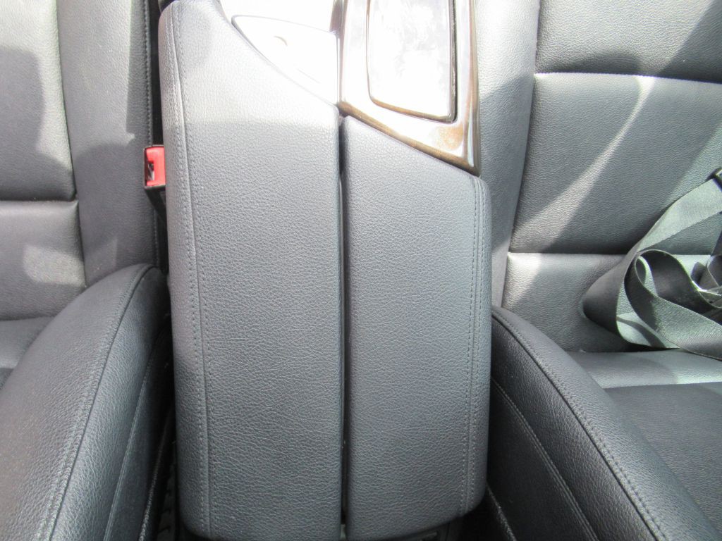 2016 BMW 5 Series Image 19