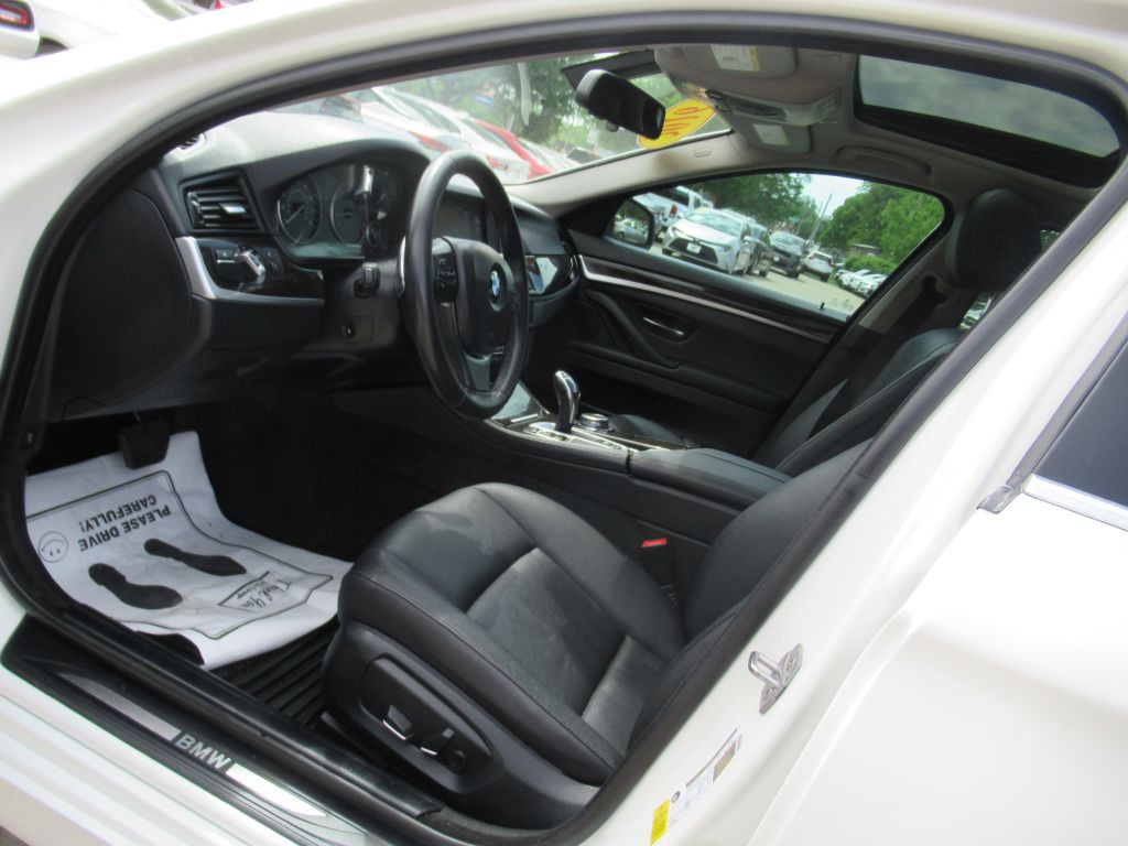 2016 BMW 5 Series Image 26